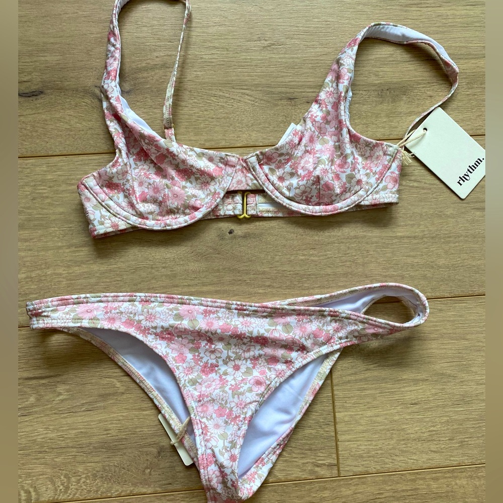 White + pink underwire floral bikini (XS & XL available!)
